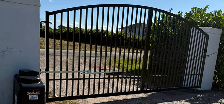 Driveway Fence Repair Tamiami
